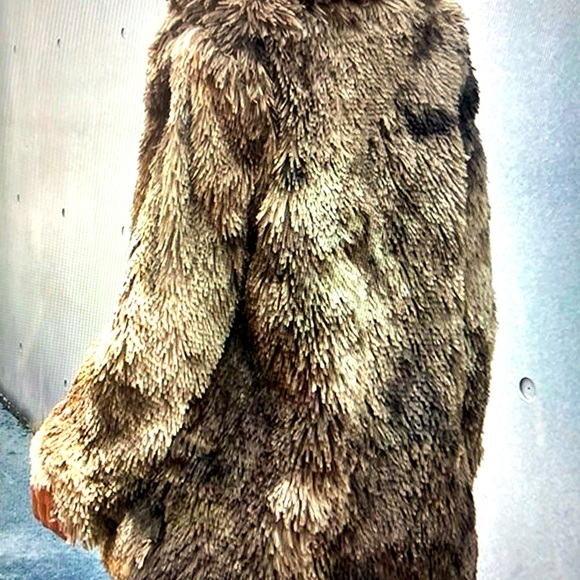Khaki Fuzzy open coat - Picture 2 of 2